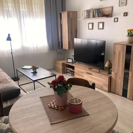 Melanie Apartment *